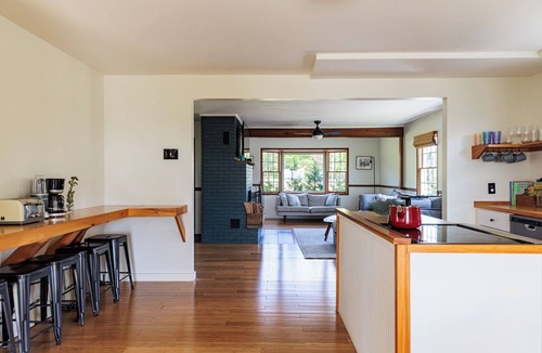 Livingston Manor House | Hilltop Retreat with Hot Tub in Livingston Manor