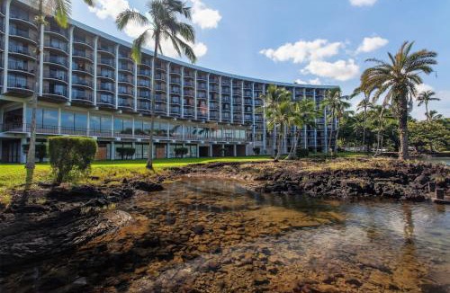Hilo Hotel | Hilo Hawaiian Hotel, Trademark Collection by Wyndham
