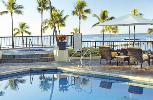Waikiki Condo | Hilton Hawaiian Village Lagoon Tower:Two bedroom suite at a perfect beach resort