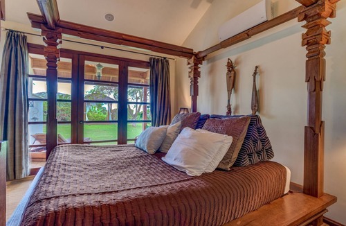 Historic Lahaina Front Street Bed & Breakfast | Ho'oilo House