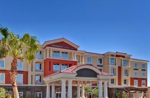 Spring Valley Hotel | Holiday Inn Express & Suites Las Vegas SW Springvalley by IHG