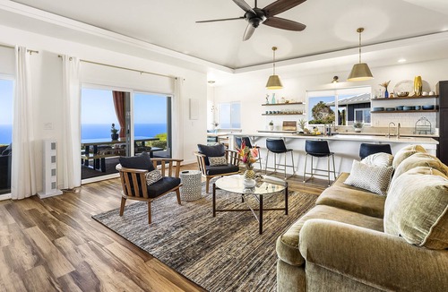 Holualoa House | "Holualoa Sea and Sky" with Panoramic Ocean View
