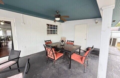 Westchester House | HOME AWAY FROM HOME Near Airport and Malls and Highways