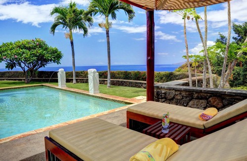 Historic Lahaina Front Street House | House ∙ 2 bedrooms ∙ 4 guests