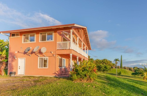 Ninole House | House ∙ 3 bedrooms ∙ 6 guests