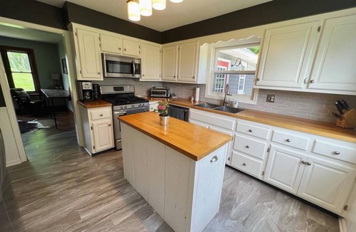 Byron Center House | House 7 beds, 2 baths Farms Stay at a Pygmy Goat Farm in Byron Center, Michigan