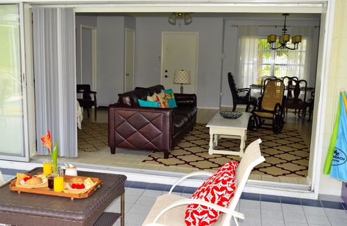 Venice Gardens House | House in Venice Gardens, Heated Pool, Wi-Fi, Waterfront