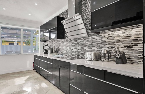Miami Lakes House | House Pool Relax and Comfort.