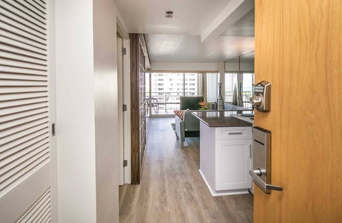 Waikiki Condo | Ilikai 1333 Ocean/Sunset/Marina Views King Bed, Sofa Bed
