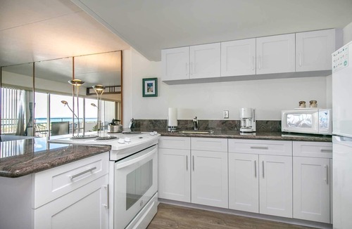 Waikiki Condo | Ilikai 1333 Ocean/Sunset/Marina Views King Bed, Sofa Bed