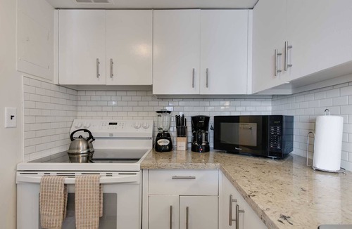 Waikiki Condo | Ilikai 1504 Ocean/Sunset/Marina Views 2 Double Beds, Sofa Bed