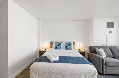 Waikiki Apartment | Ilikai Marina Studios