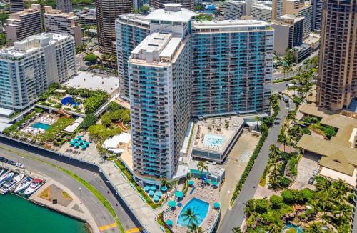 Waikiki Apartment | Ilikai Tower 525 City View 2BR