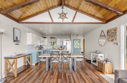 Manchester House | Irish Beach | Ocean Views, Hot-tub, Beach Access