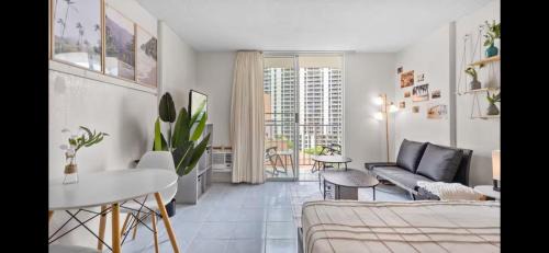 Waikiki Apartment | Island Ohana Hale