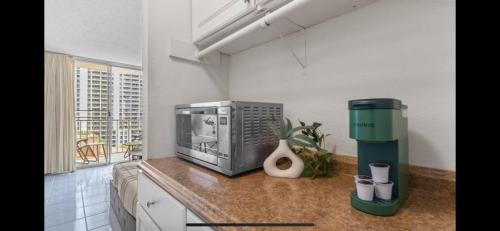 Waikiki Apartment | Island Ohana Hale