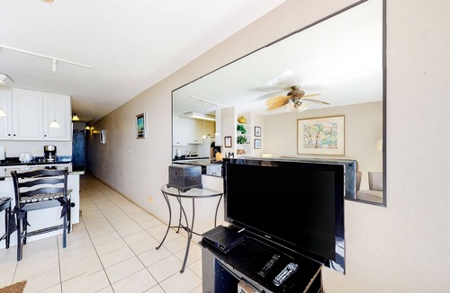 Maalaea Condo | Island Sands Resort Condo w/Free WiFi, Ocean View-Near Everything