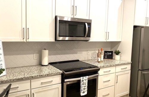 Dunwoody Apartment | It’s cozy and comfy near Lenox mall and Publix