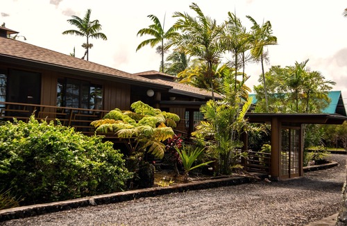 Keaau House | Japanese Style Pool House - 1 block from the ocean