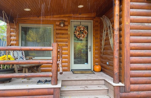 Breckenridge Ski Chalet | Just listed "Codi Cabin" 2 bed 2 bath on the Swan River 5 min to Breckenridge