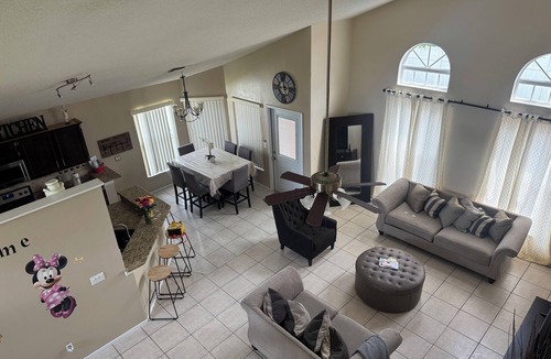 Lindfields House | Just steps away from Disney.You will love it!