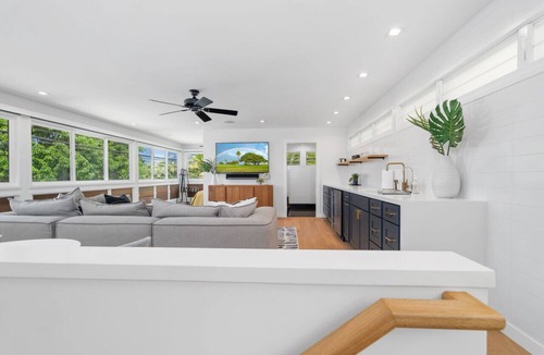 Lanikai Cottage | Kaikea Modern 1Ba Lanikai Cottage: Stylish & Private - 5 Min from Lanikai Beach