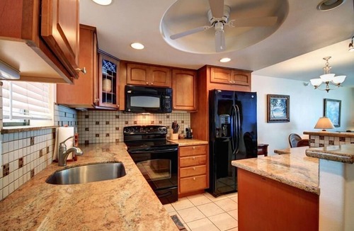 Kihei Condo | Kihei Beach, #402 2 Bedroom Condo by RedAwning