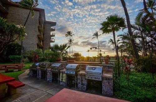 Kihei Apartment | Kihei's Seaside Siesta: Ocean View Lanai & Pool