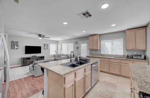 Silverado Ranch House | King Suite -Spa- Fast Wifi