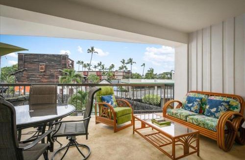 Historic Kailua Village House | Kona Plaza 210
