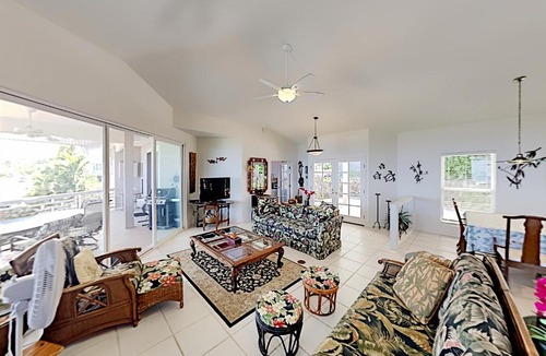 Kailua-Kona House | Kona Sunsets Vistas