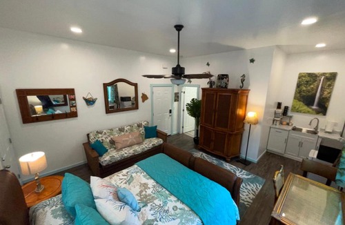 Keaau Apartment | Kuleana Green Cottage