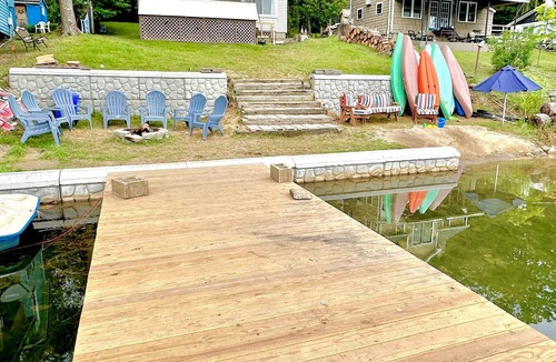 Bath Cottage | Lake Demmon Lodge-Beach,Boats,Fishing,FUN!