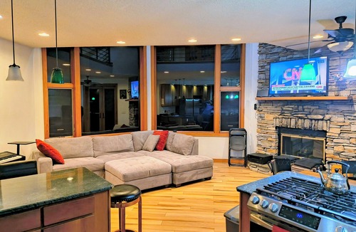Town of Highland House | Lake Front Heated Floors Romantic Hot Tub Firepit Foosball Ski Screen Porch Boat