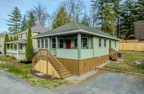 Lake George Cabin | Lake George Luxury Cabin (2 bed/2 bath)