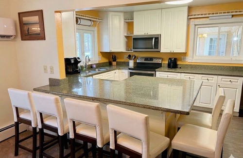 Town of Varick Cottage | Lake House on Seneca Lake with Private Dock
