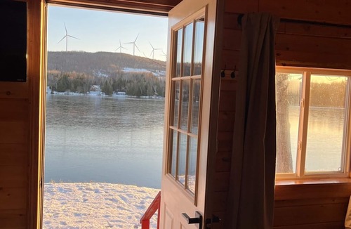 Smyrna Cabin | Lake House