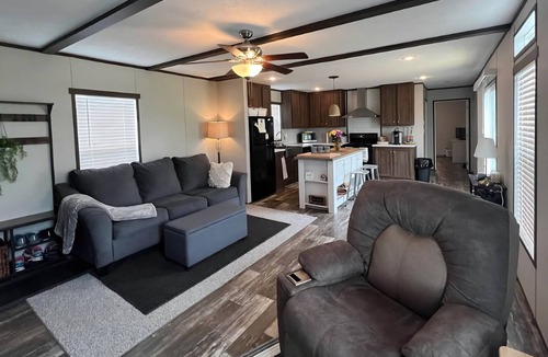 Goreville House | Lake of Egypt 3 bd 2 bath private home. Pet friendly. Room to park boat and RV.