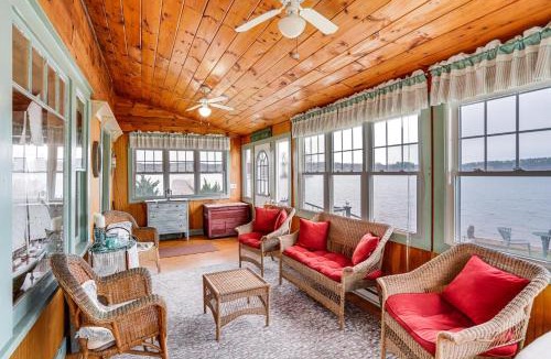 Pittsfield House | Lake Views & Dock Access - Pittsfield Cottage!