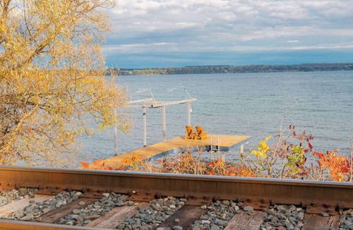 Geneva House | Lakefront 8BR House with Private Dock & Fire Pit