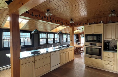 Town of Webb Cabin | Lakehouse Lodge ~ Fourth Lake Getaway Lodges