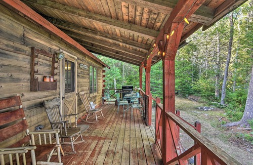 Guilford Cabin | Lakeside Livin’: Cozy Cabin Steps to Sebec Lake!