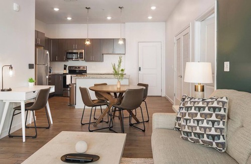 Tarpon Springs Apartment | Landing | Amazing 2BD, Clubhouse