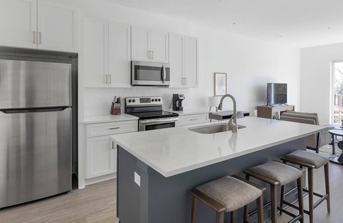 Donelson Apartment | Landing | Beautiful 1BD, Game Room, Gym