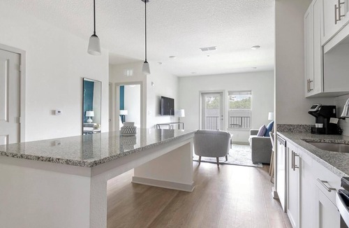 Jacksonville Apartment | Landing | Beautiful 1BD, Gym, Clubhouse