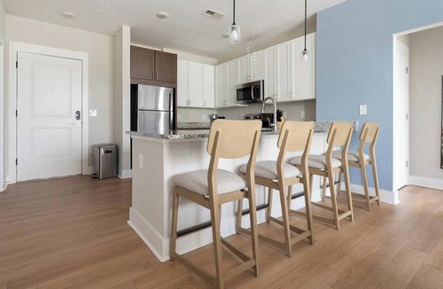 Hickory Apartment | Landing | Chic 2BD, Clubhouse, Gym
