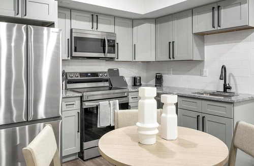 Spruce Hill Apartment | Landing | Spectacular 2BD, Gym, Clubhouse