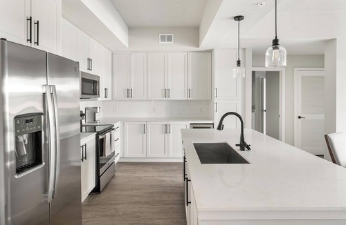 Franklin Apartment | Landing | Spectacular 2BD in Cool Springs
