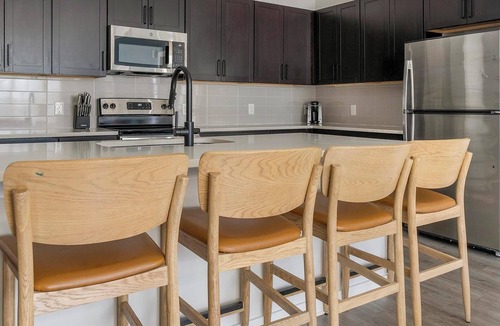 Sugar Hill Apartment | Landing | Spectacular 2BD, Pool, Yoga Studio