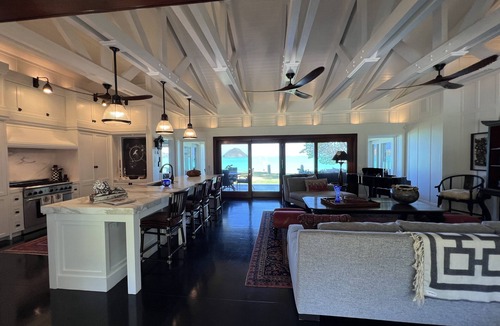 Lanikai House | Lanikai 5 star LUXURY PRIVATE OCEANFRONT, steps into the sea, pool, spa!